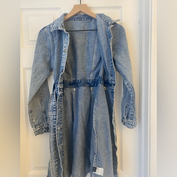 Denim Button-Front Belted Dress/Jacket - Medium Wash - Picture 6 of 7